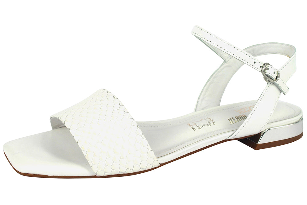 620 - POLARIS / WHITE